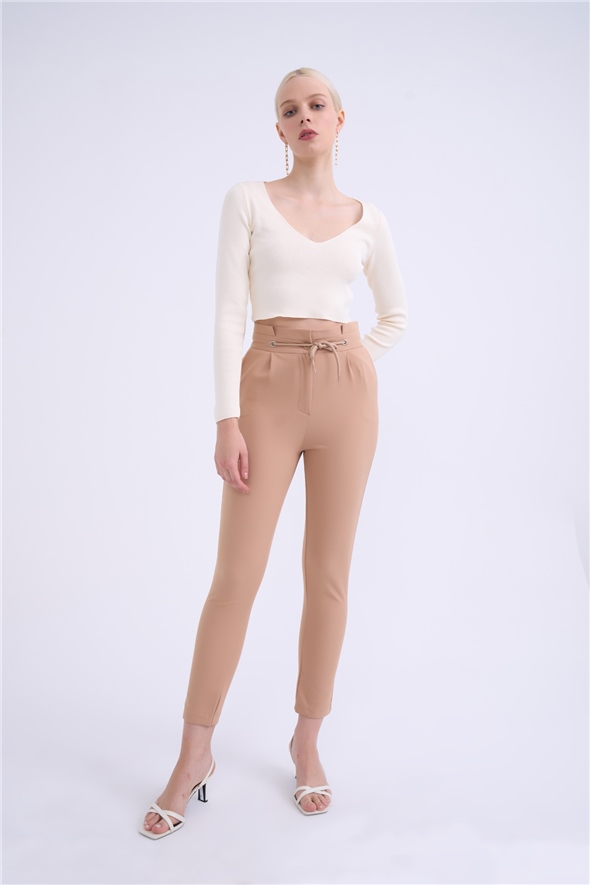 Frill detailed trousers - CAMEL
