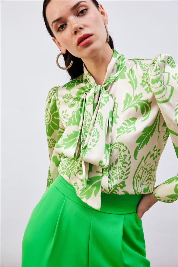 Scarf Patterned Shirt - GREEN