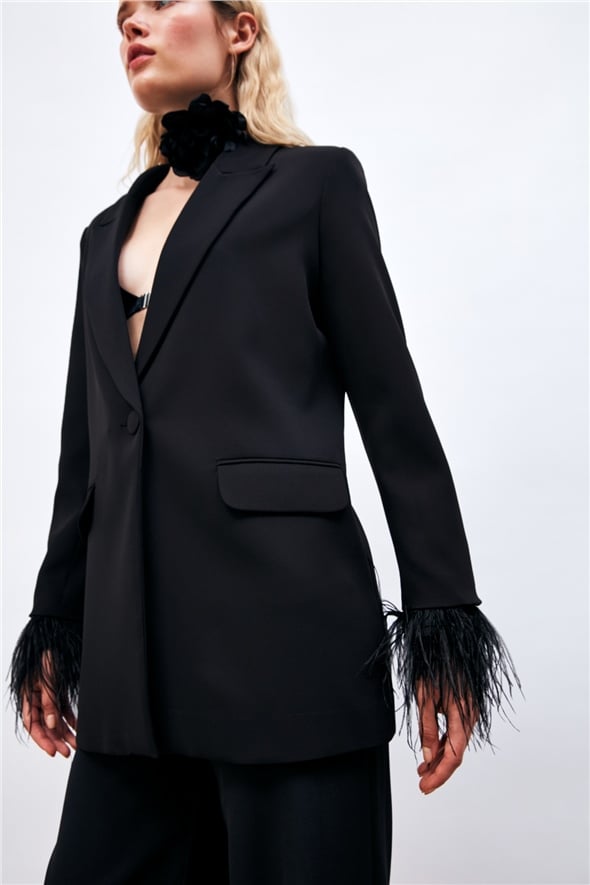 Feather Detailed Jacket with Sleeves - BLACK