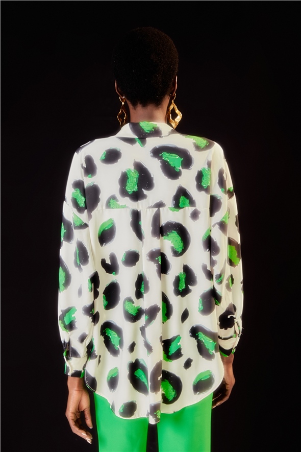 Colorful Leopard Patterned Loose Shirt - GREEN