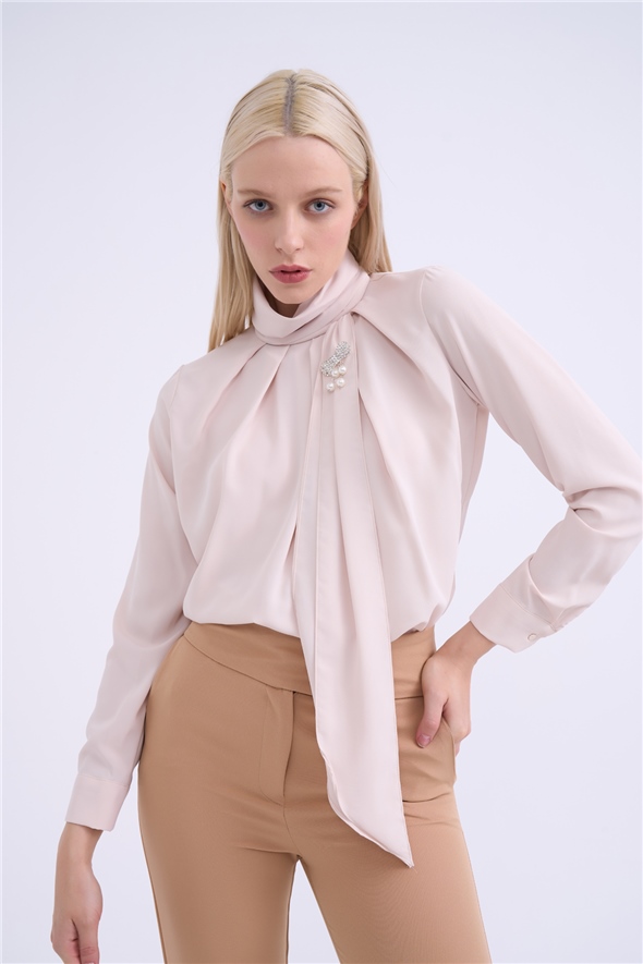 Brooch detailed draped blouse - BEIGE