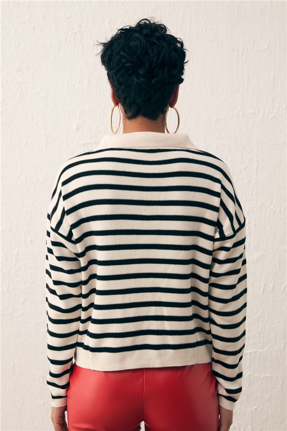 Striped Loose Knitwear - BLACK-CREAM