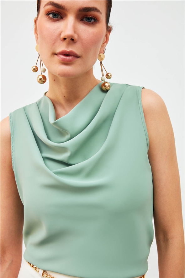 Collar Collar Sleeveless Blouse - GREEN ALMOND