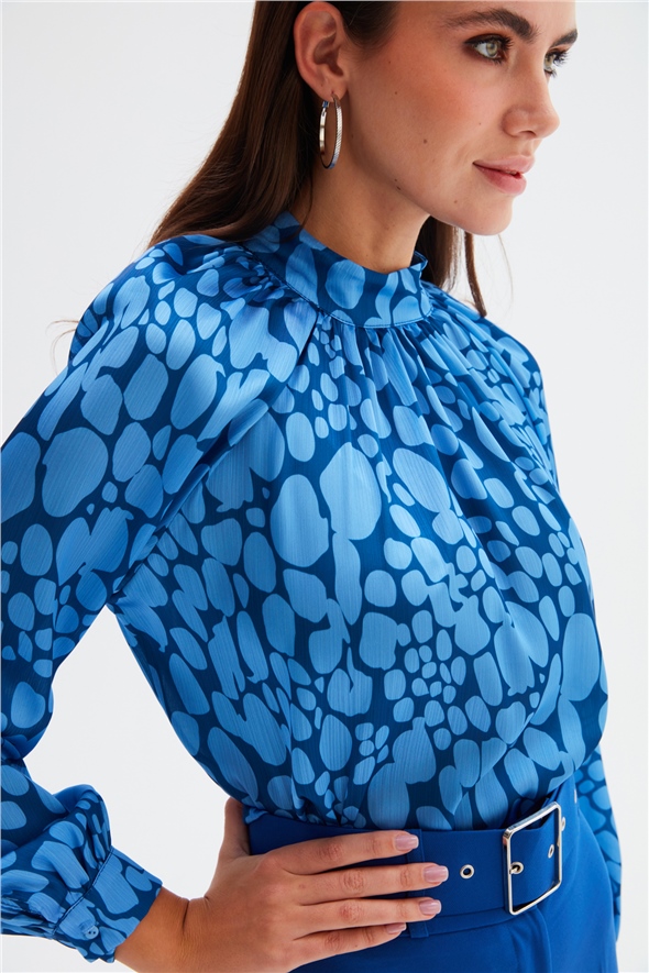 Stand Up Collar Patterned Blouse - BLUES