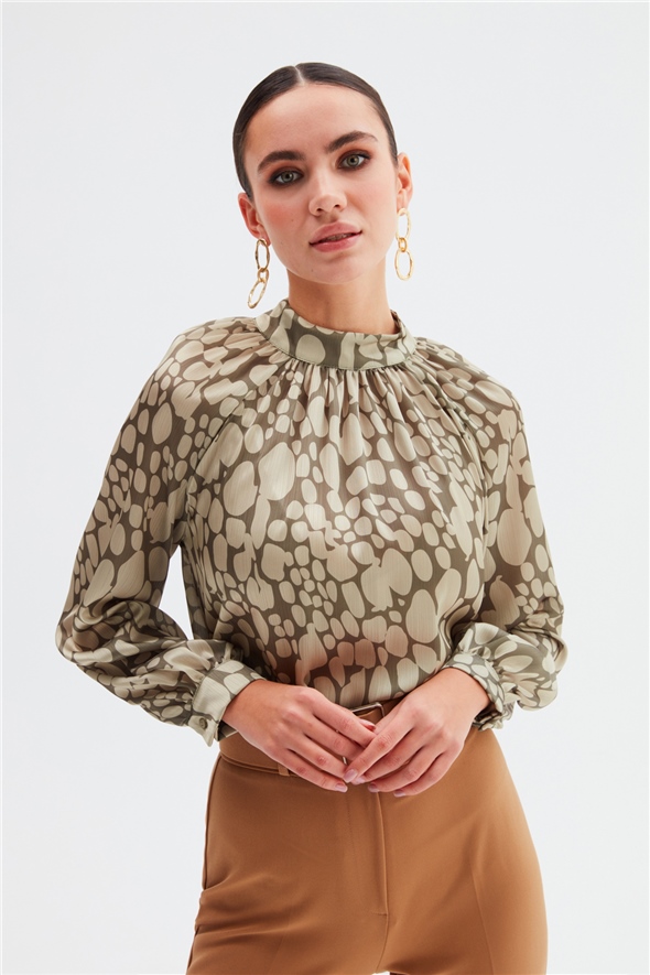 Stand Up Collar Patterned Blouse - GREEN