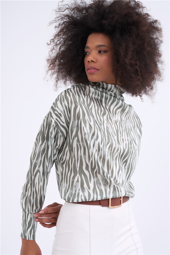 Patterned blouse with draped collar - GREEN ALMOND