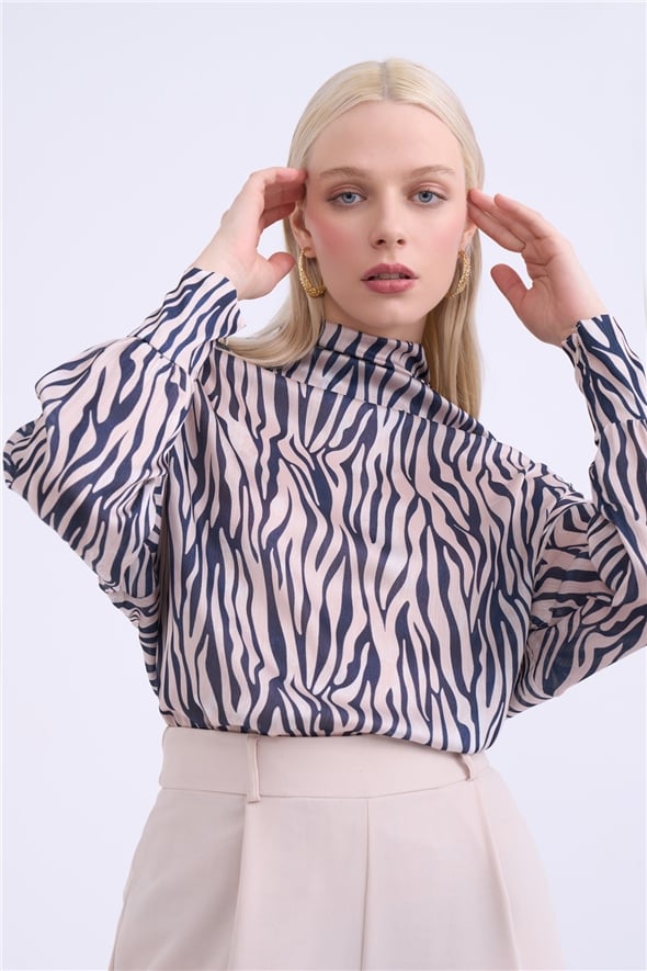 Patterned blouse with draped collar - BLUE