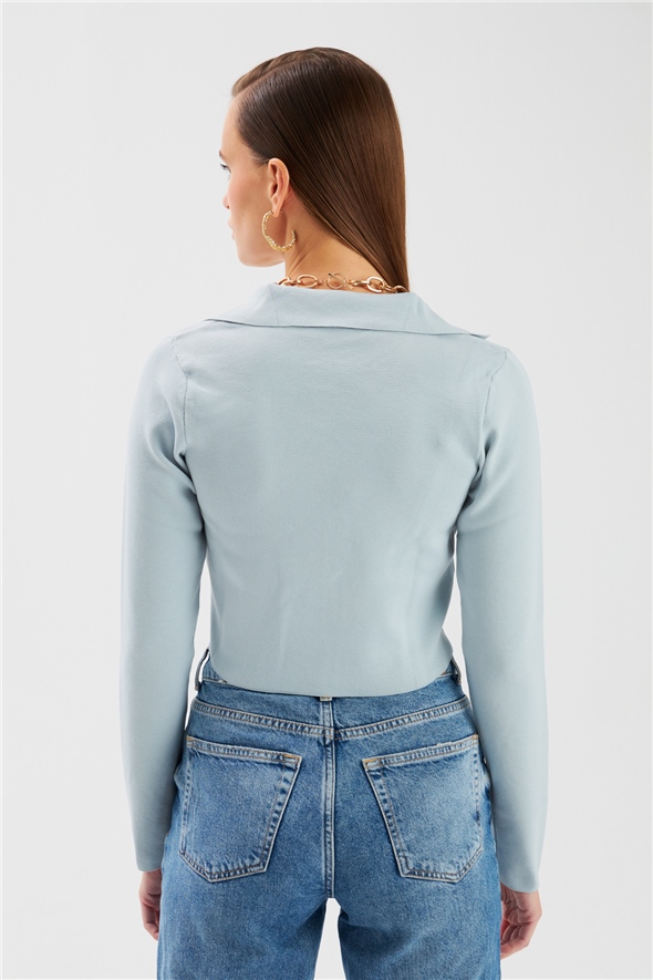 Knitwear crop with button detail - BEBE BLUE