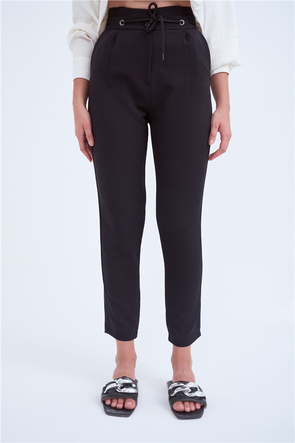 Frill detailed trousers - BLACK