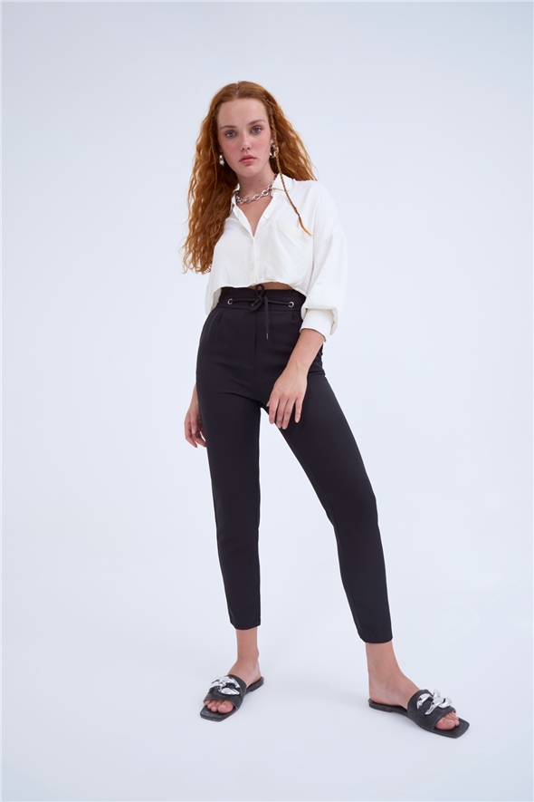 Frill detailed trousers - BLACK
