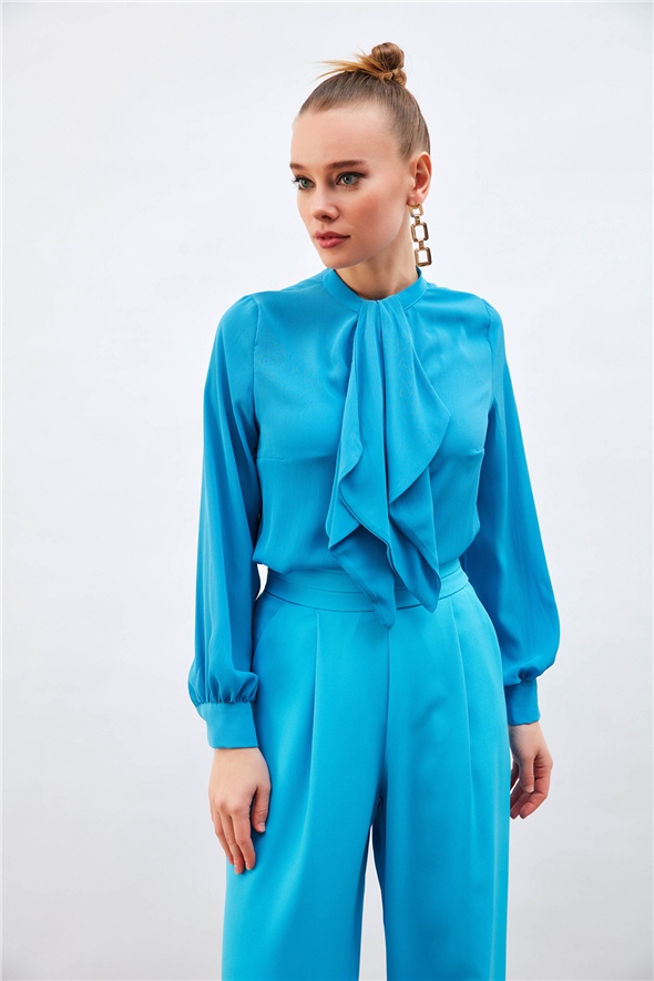 Scarf Detailed Loose Blouse - BLUES