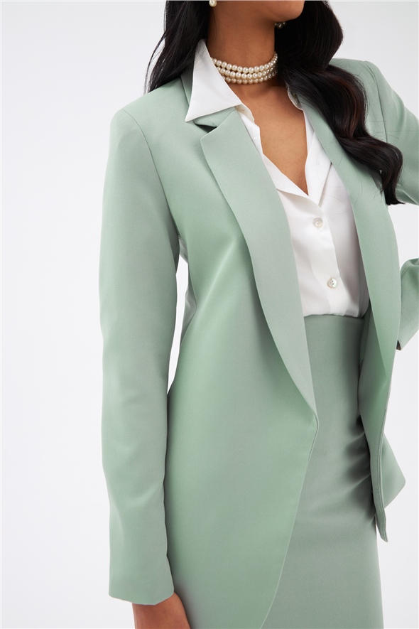 Classic collar slim fit jacket - GREEN ALMOND
