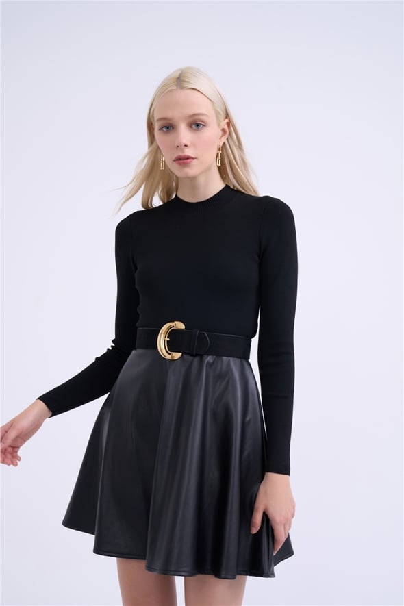 Flared mini leather skirt - BLACK