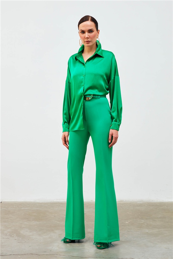 Satin Shirt with Chain Accessory on the Cuffs - GREEN