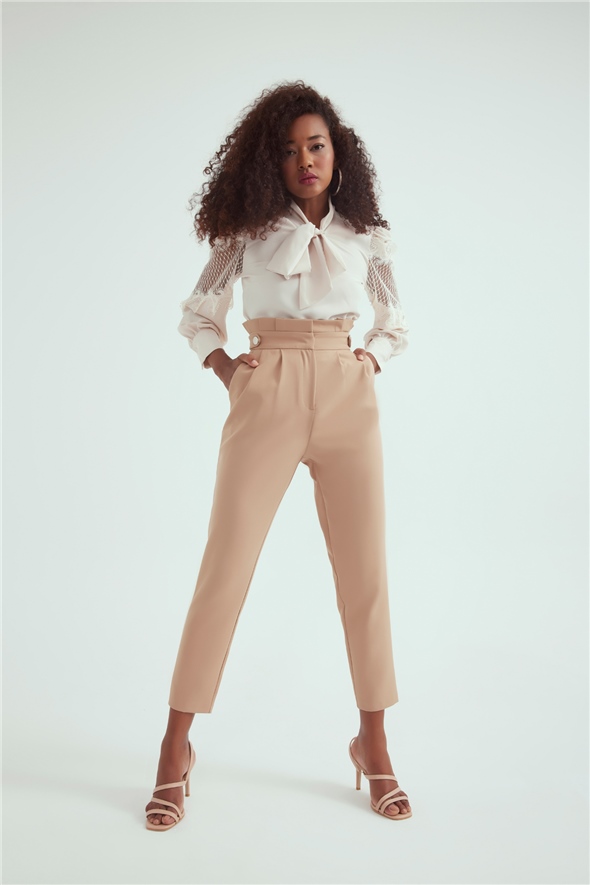 Crepe trousers with pleat detail - CAMEL