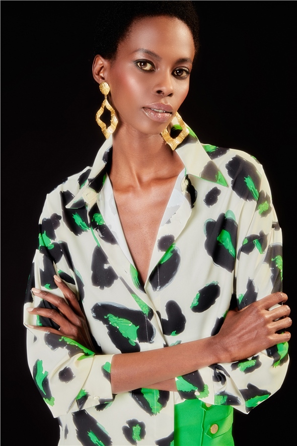 Colorful Leopard Patterned Loose Shirt - GREEN