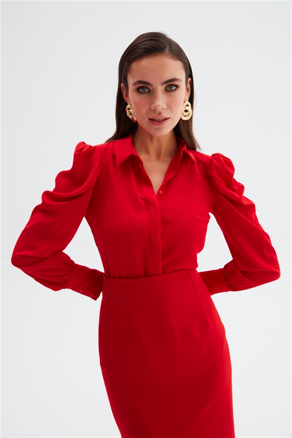 Waisted Classic Shirt - RED