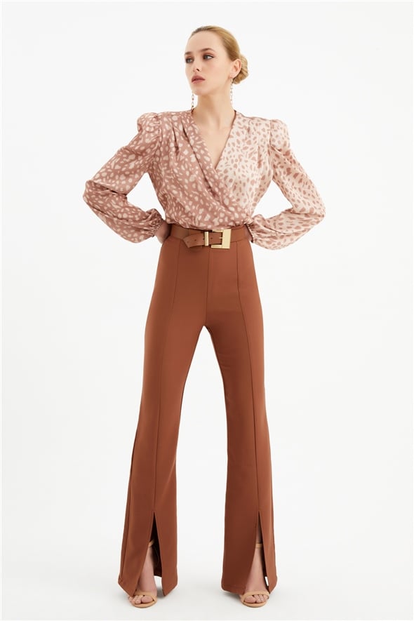 Spanish trousers with slit detail - BROWN