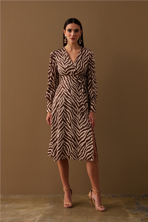 Zebra Desenli Kuşaklı Saten Elbise - KAHVE