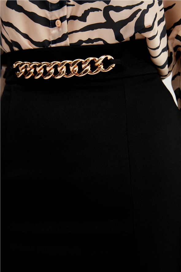 Chain Detailed Pencil Skirt - BLACK