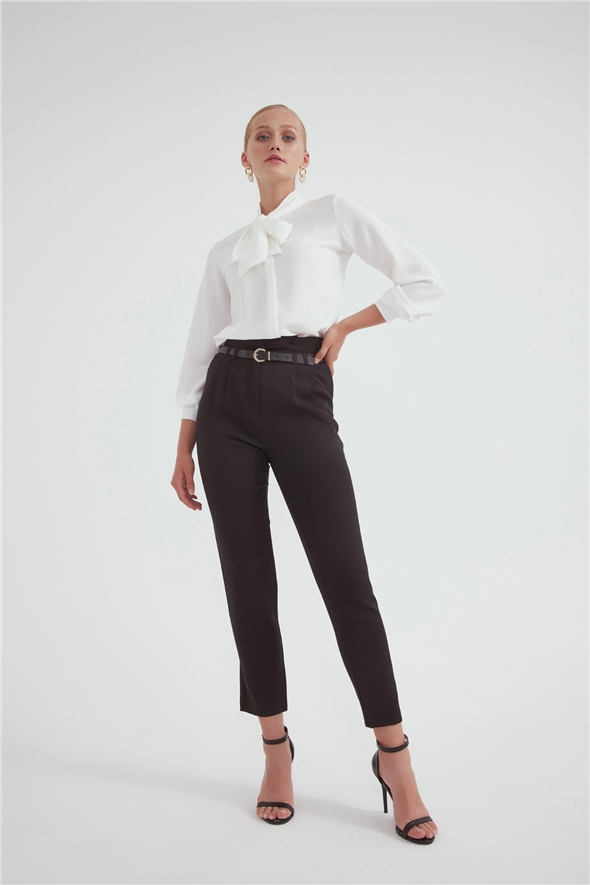 High waist pleated belted Trousers - BLACK